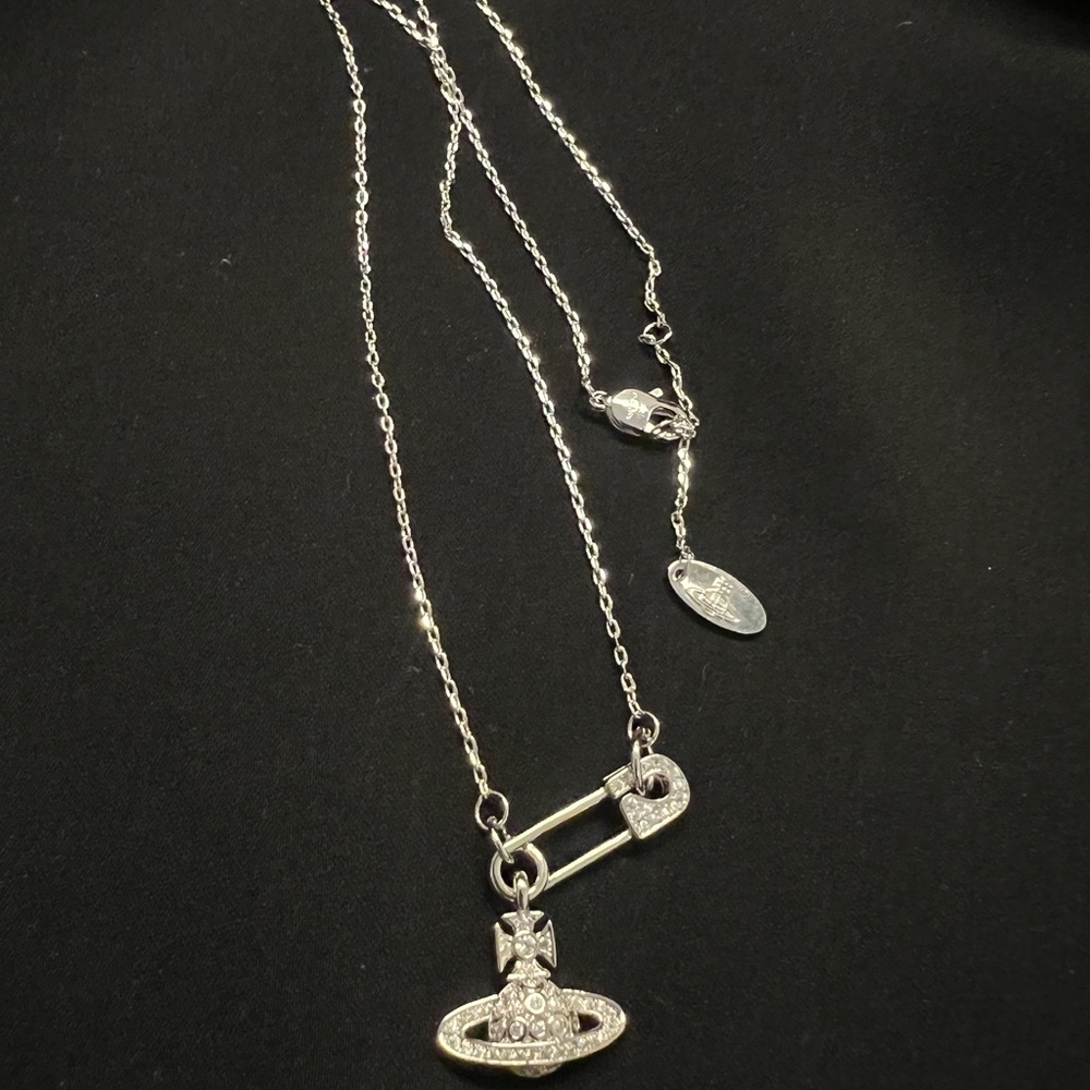 Vivienne Westwood Lucrece Pendant Necklace Silver
